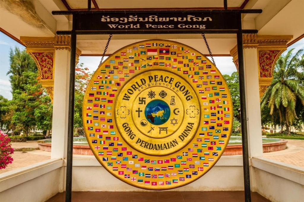 Hotel Mutiara Ambon Bagian luar foto